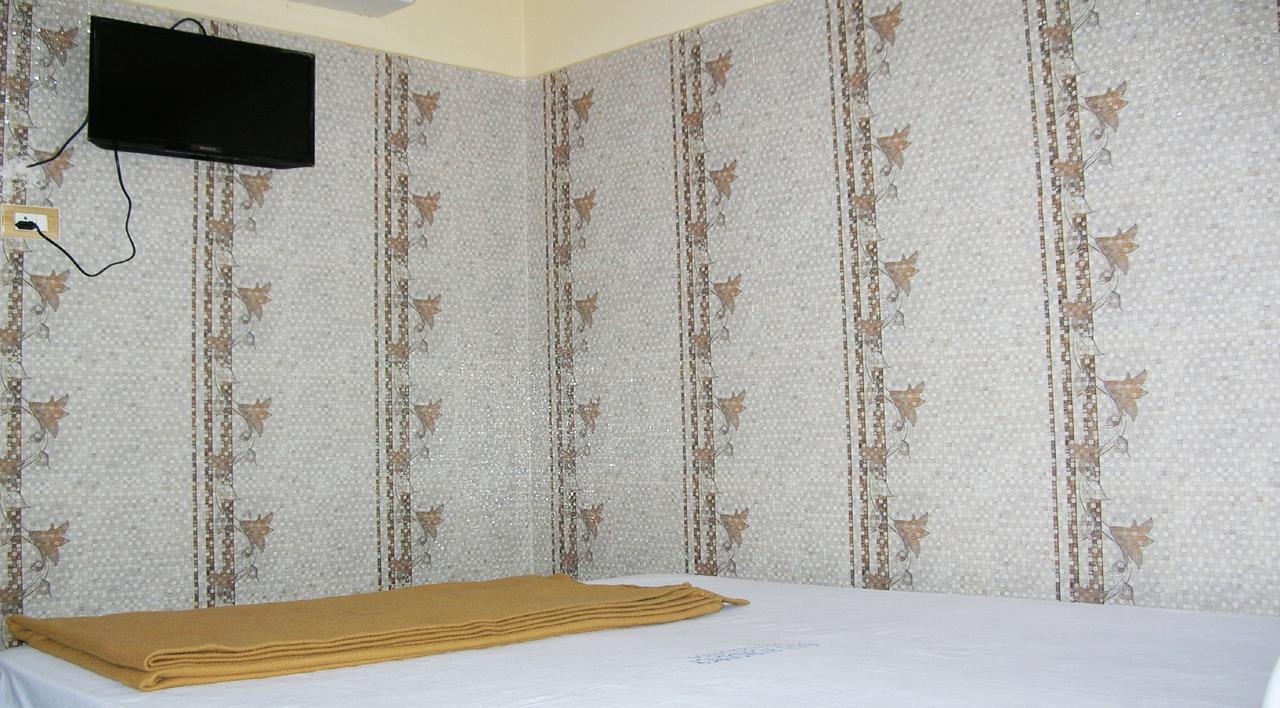 Sbs Residency Tirupati Hotel Renigunta Phòng bức ảnh