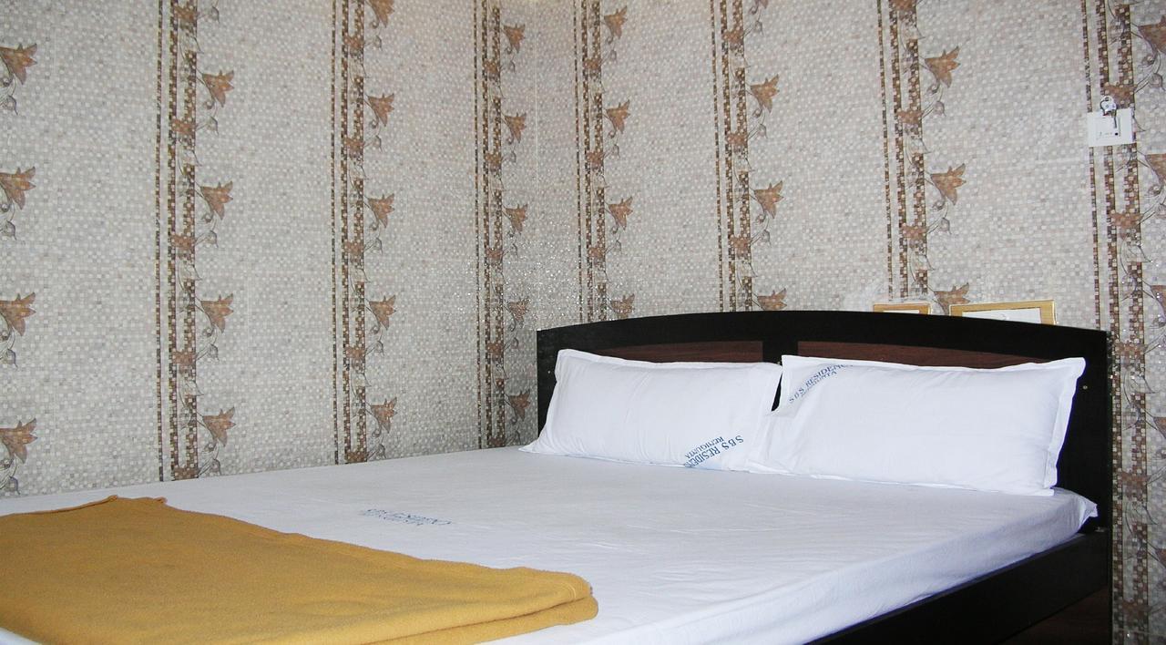 Sbs Residency Tirupati Hotel Renigunta Phòng bức ảnh